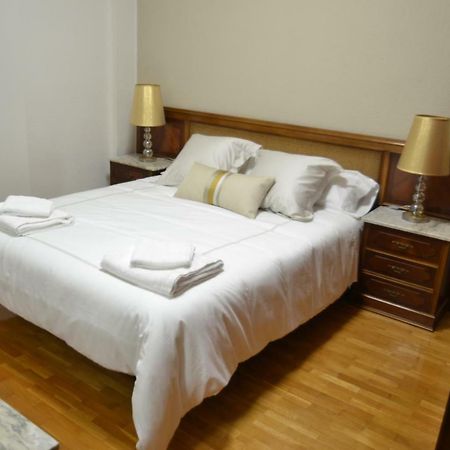 Jv40 Turismo Apartment Logrono Luaran gambar