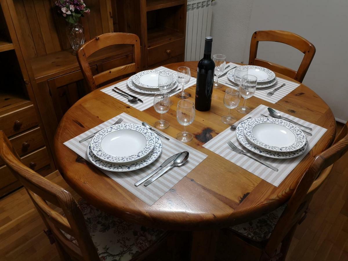 Jv40 Turismo Apartment Logrono Luaran gambar