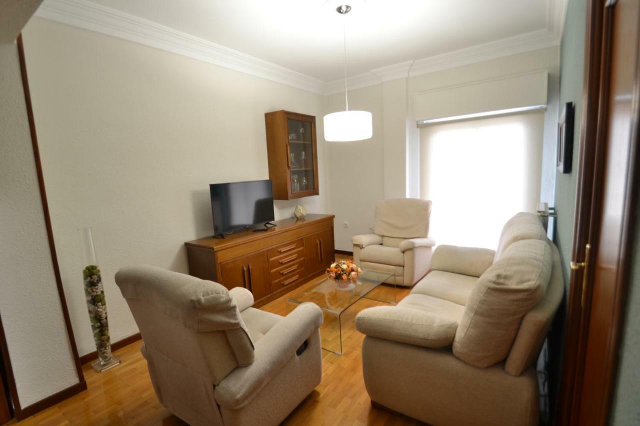 Jv40 Turismo Apartment Logrono Luaran gambar
