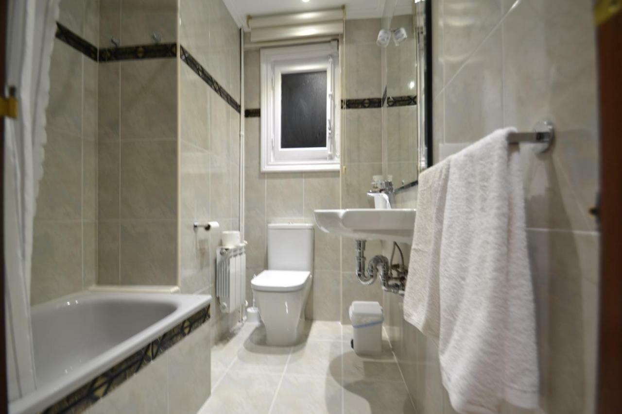 Jv40 Turismo Apartment Logrono Luaran gambar